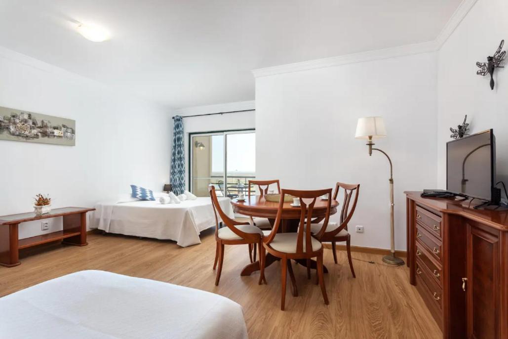 Blife Vitorya Private Rooms Фару Экстерьер фото